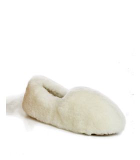 Genuine Shearling slippers and Insoles| SheepskinTown.com