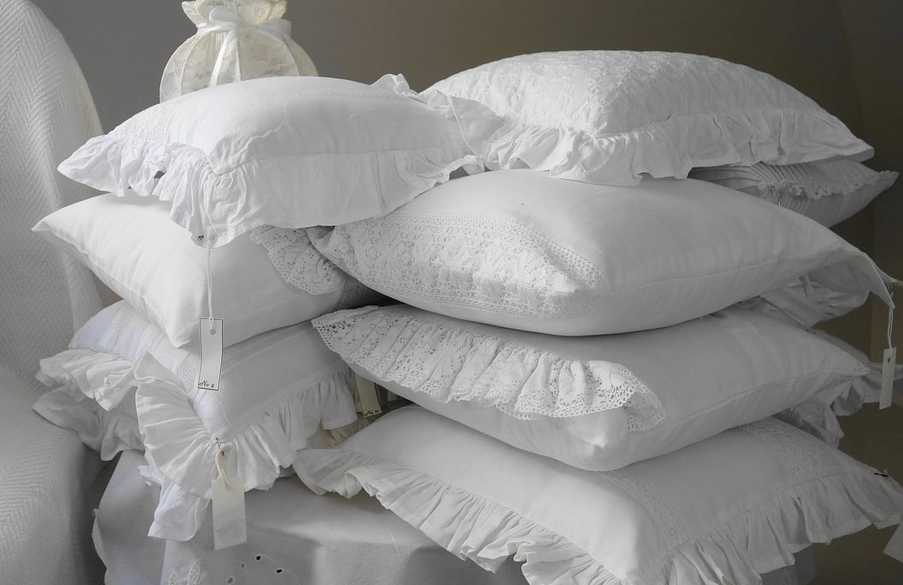 How Sheepskin Pillows Can Help You Sleep Better At Night