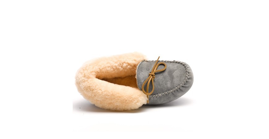 Why choose shearling sheepskin slippers?
